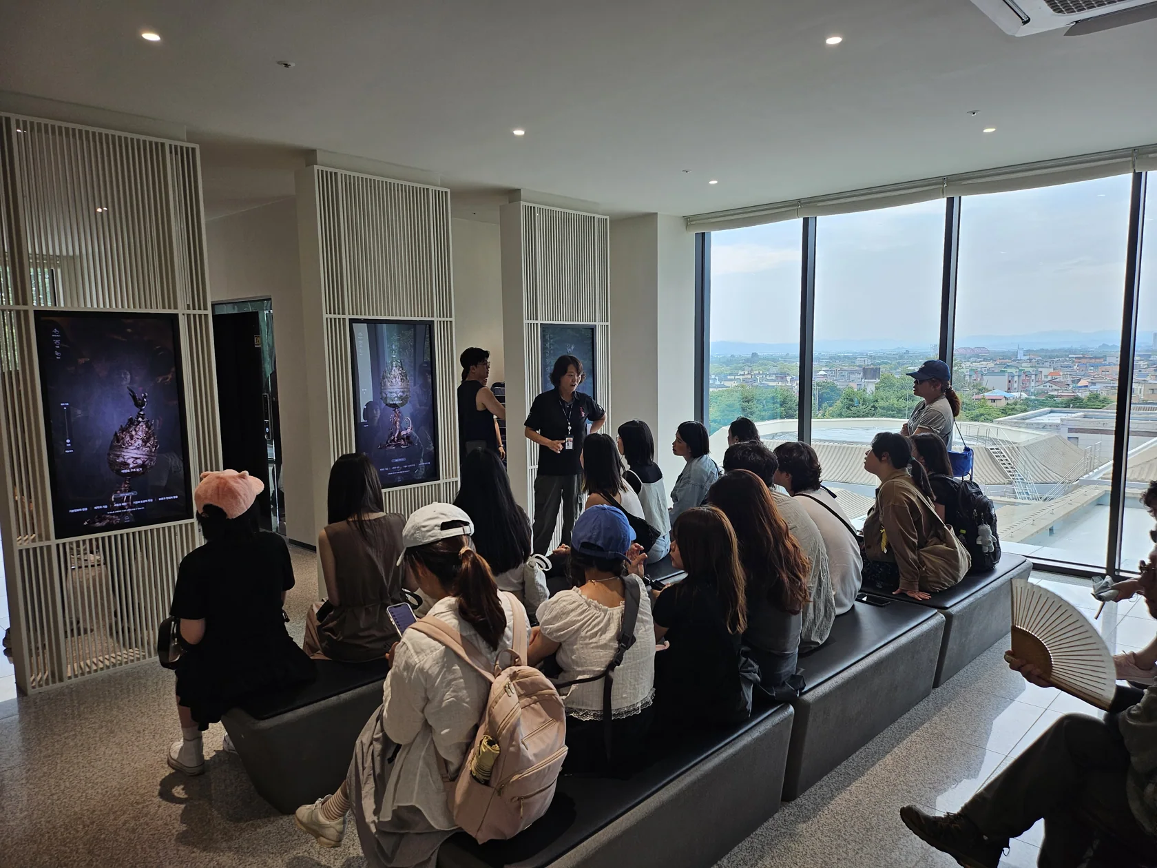 Encountering Baekje culture in the museum