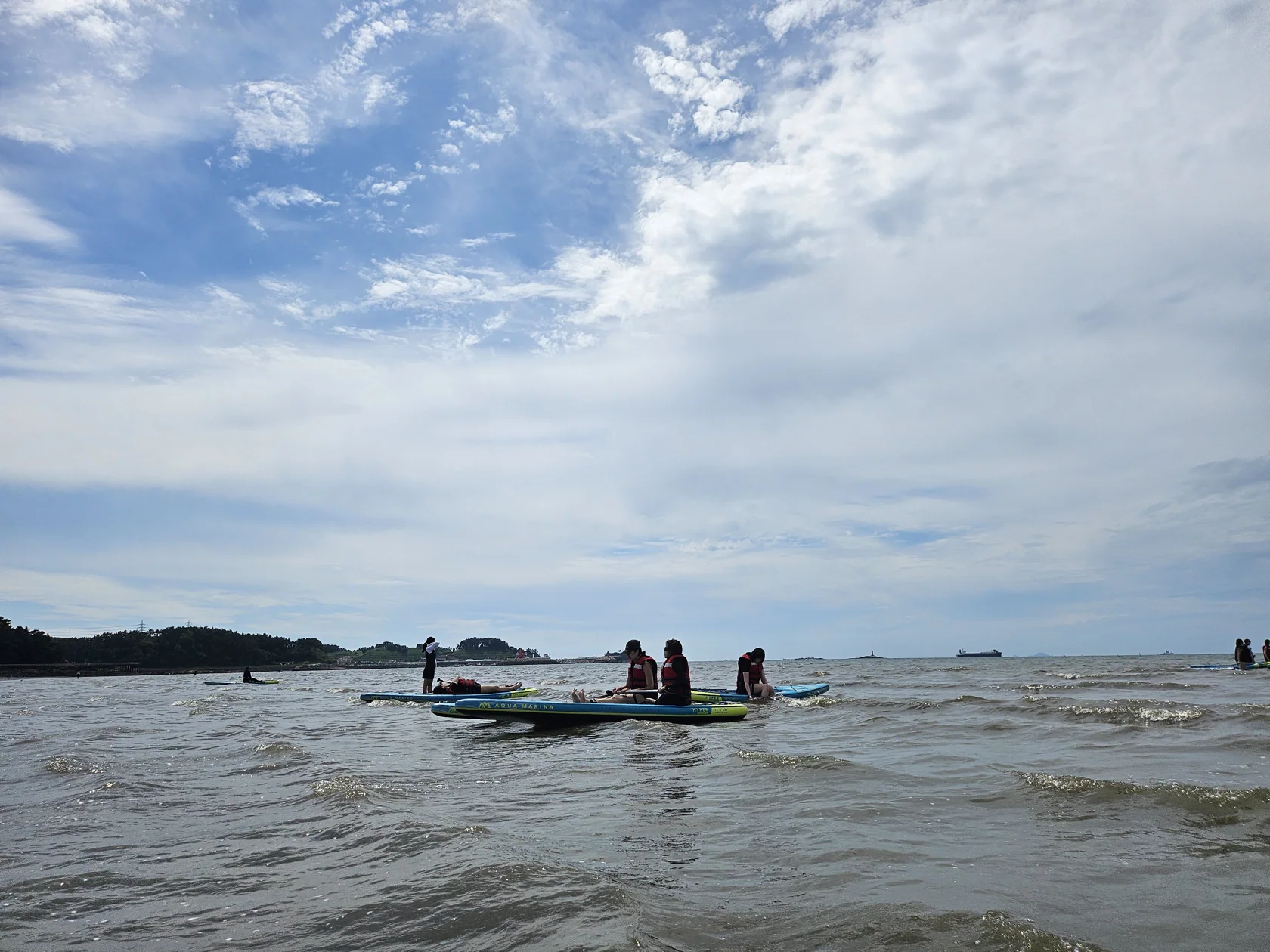 A wider view between sea and sky